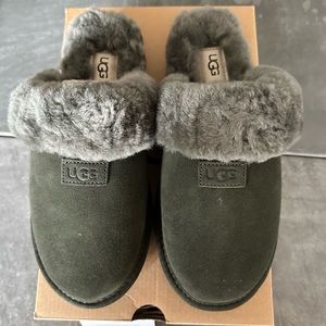 NWT/New in box - UGG Cozy Slippers